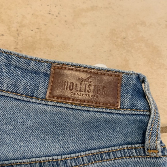 Hollister Curvy Ultra High-Rise Mom Jeans 26x27 - Picture 3 of 7